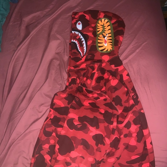 BAPE Hoodie - Picture 2 of 6